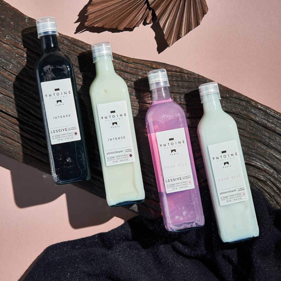 antoine-pigiau-su-nuolaida-skalbimo-priemones-minkstiklis