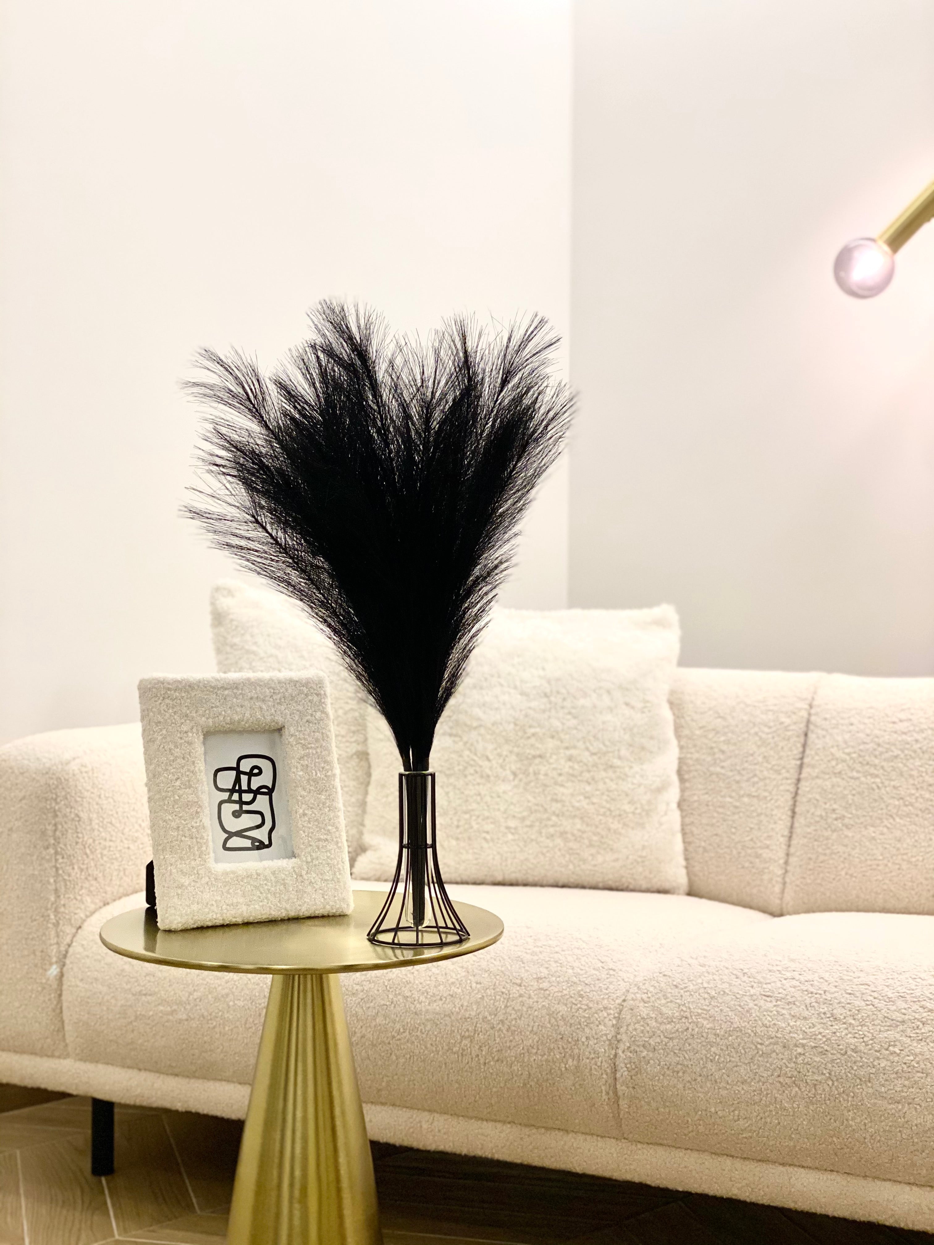 pukuotos smilgos ir vaza